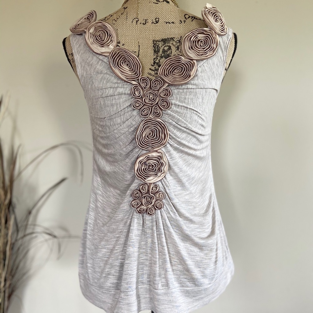 •Bluheaven• rosette back top - Picture 4 of 8